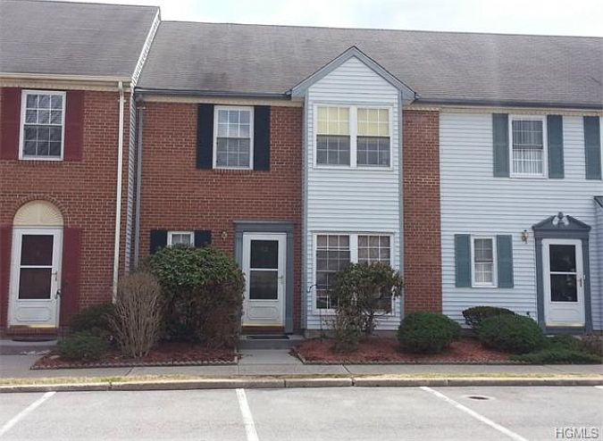 2nd image of 53 Matthews Ln #24