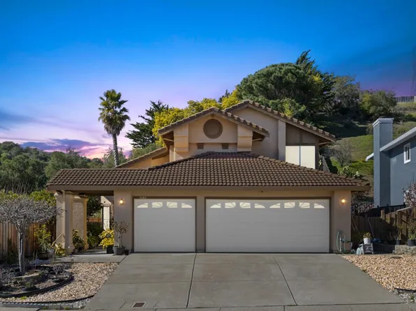 5182 Coach Dr, Richmond, CA 94803