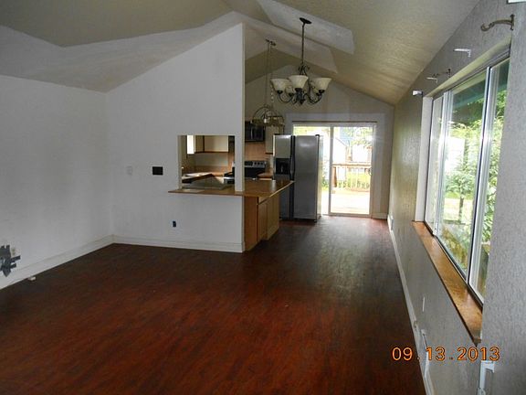 4th image of 14341 Burke Ave N