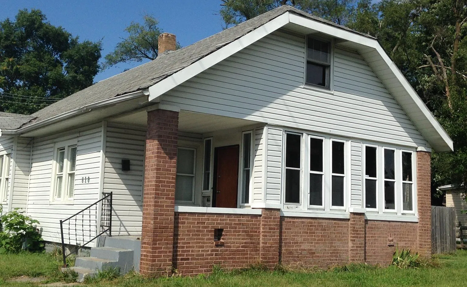 610 N Eddy St — Photo 1