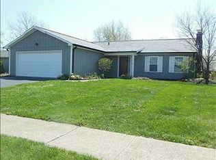 627 Colbarn Dr, Fishers, IN 46038