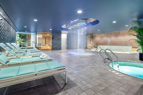 Rented by Bold New York | media 6