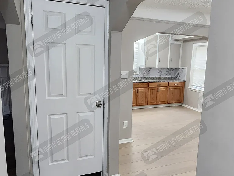 14331 Ardmore St — Photo 17