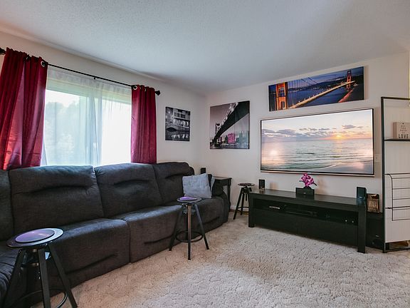 5th image of 1415 Bay Dr SE