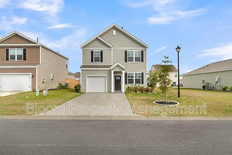 Building Photo - 844 Lilyford Ln