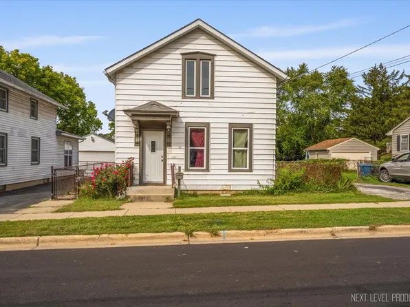 218 Forest Ave, Aurora, IL 60505