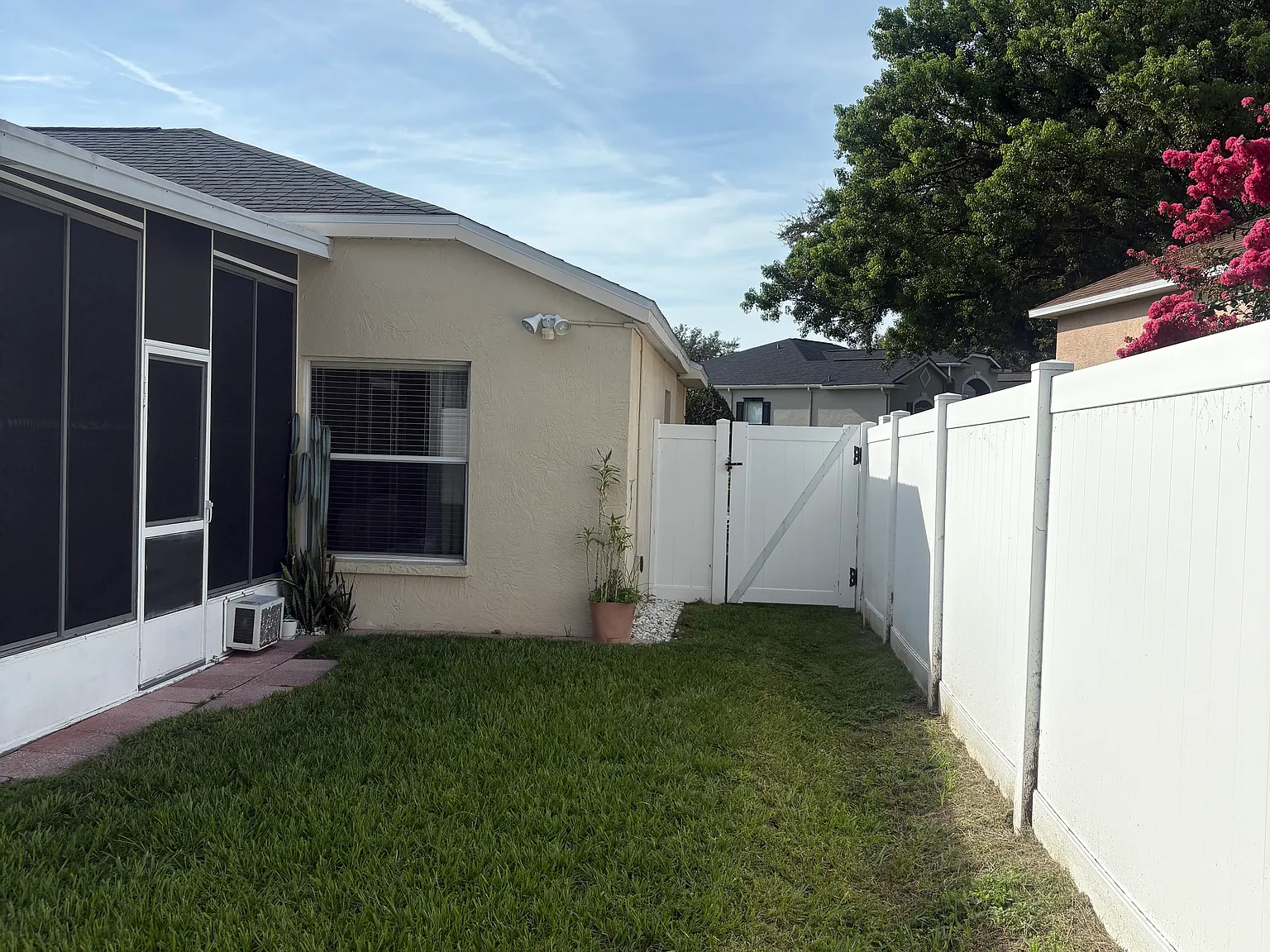 3 bed, 1750 sqft, $3,500 — Photo 4