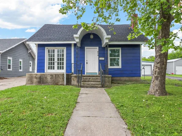 814 N Walnut St, Sherman, TX 75090