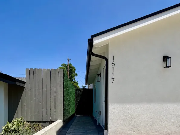 16117 Harvest St, Granada Hills, CA 91344