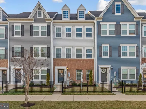 7806 Johnnycake Rd, Windsor Mill, MD 21244