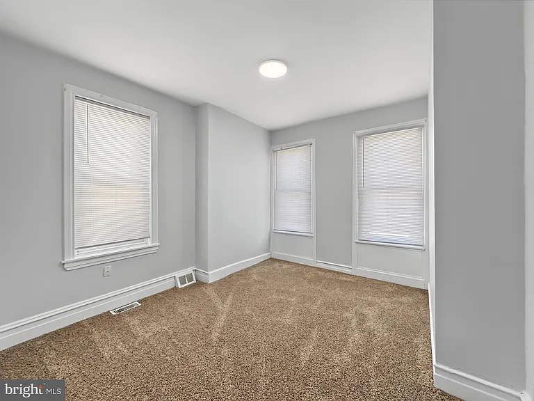 2023 N Gratz St — Photo 19