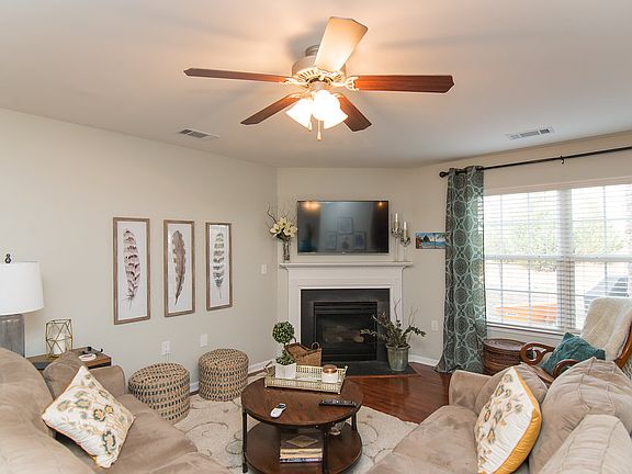4th image of 2048 Grimley Ln