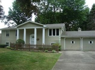 3430 White Beech Ln, Youngstown, OH