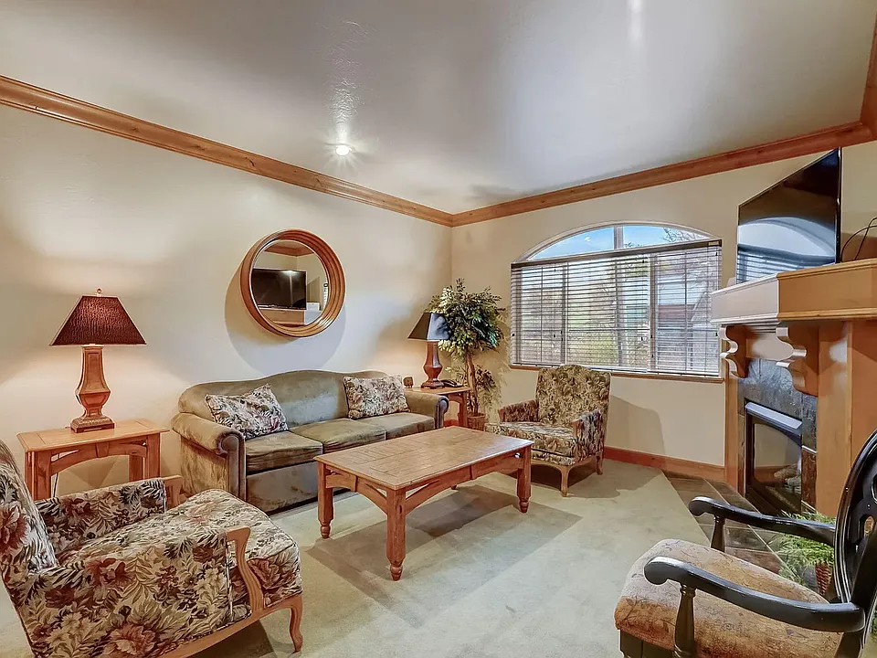 840 Bigler Ln #1015