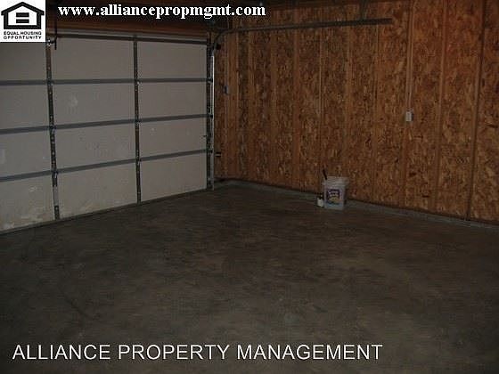 3rd image of 2511 Lily Dr