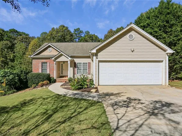 7534 Chestatee Ln, Murrayville, GA 30564