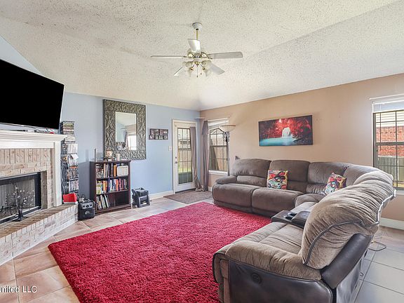 3rd image of 11159 Hendry Dr