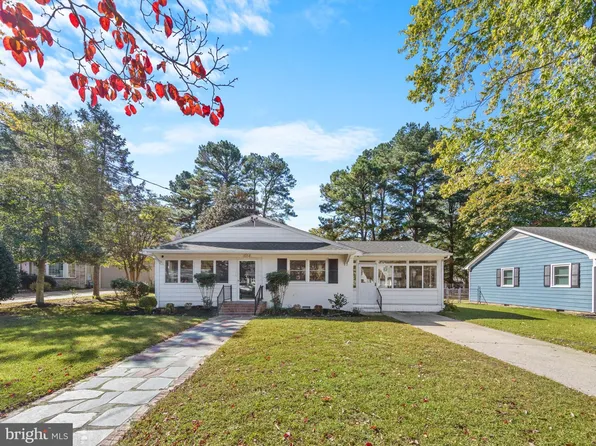 604 Crestview Ln, Salisbury, MD 21801