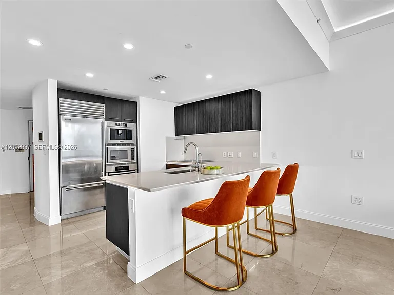 17001 Collins Ave #2106 — Photo 9