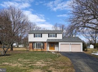 15 Cambridge Rd, Downingtown, PA 19335