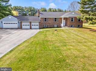 870 River Rd, Sykesville, MD 21784