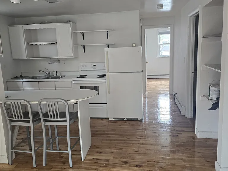 407 College St #1 — Photo 2