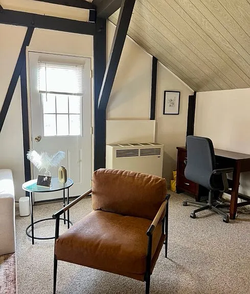 21 W Main St #6 — Photo 9