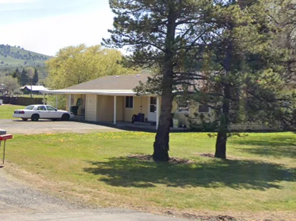 5191 N Highway 97 Unit A & B, Klamath Falls, OR 97601