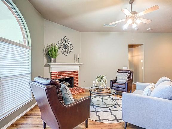 4th image of 9920 Sourwood Dr