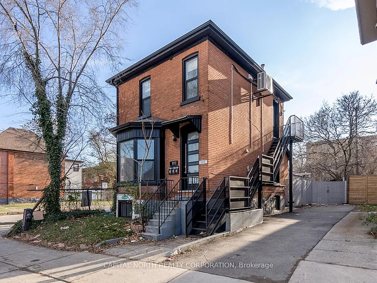 556 King St E #3 — Photo 1