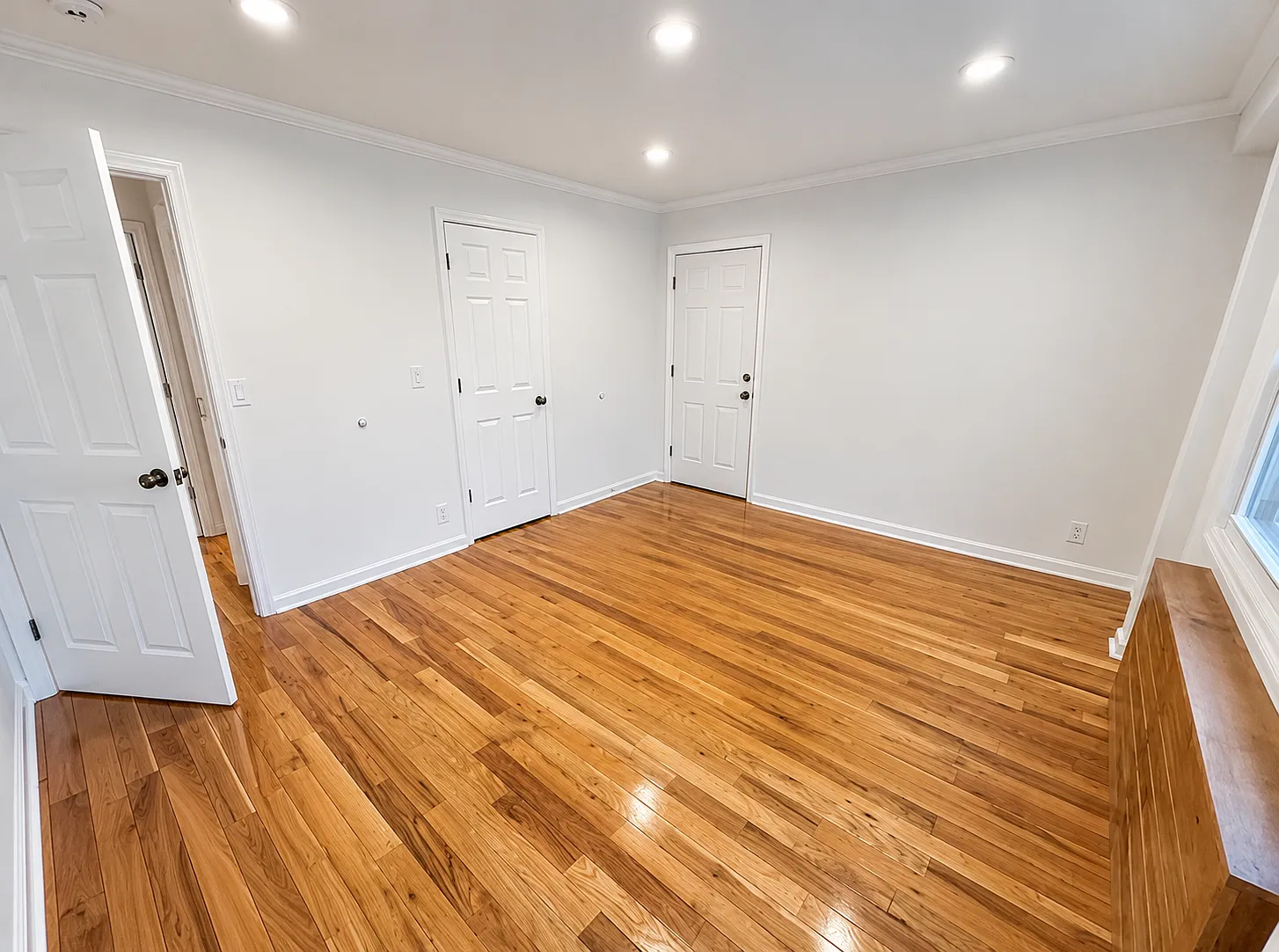 2 bed, $3,100 — Photo 4