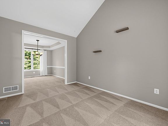 5th image of 120 Percheron Dr