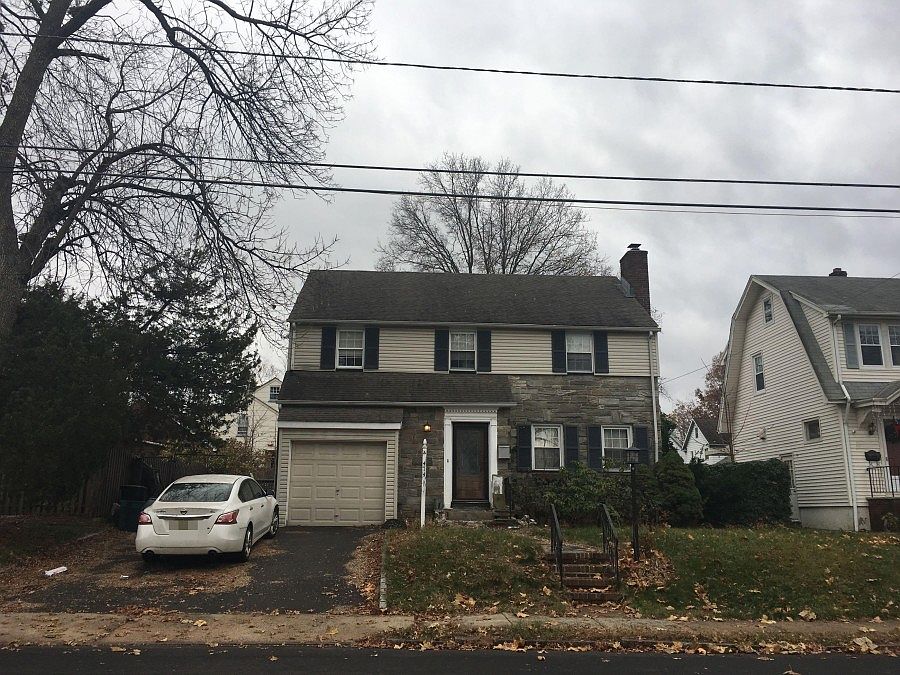1st image of 414 E Lincoln Ave