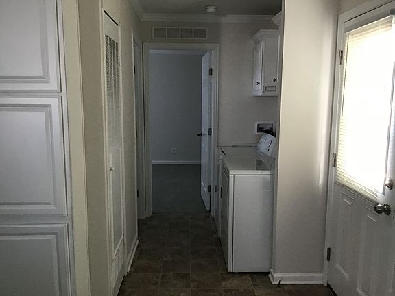3rd image of 2 Willow Dr #162