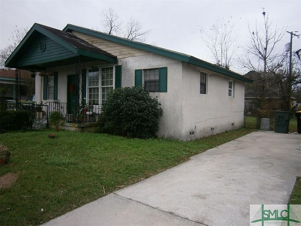 2nd image of 1115 W 48th St