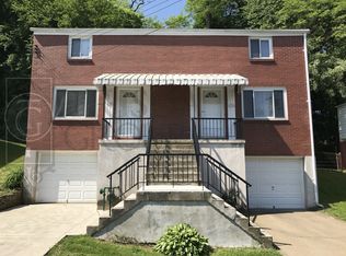 426 Jacobson Dr, Pittsburgh, PA 15227