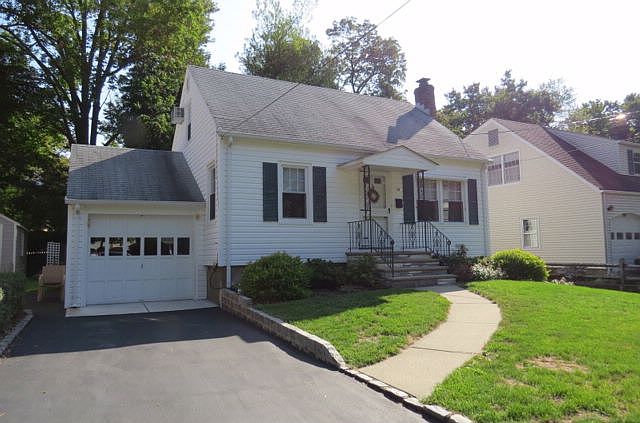 1st image of 18 Gates Ave