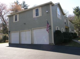14 Oxbow Rd, Danvers, MA 01923