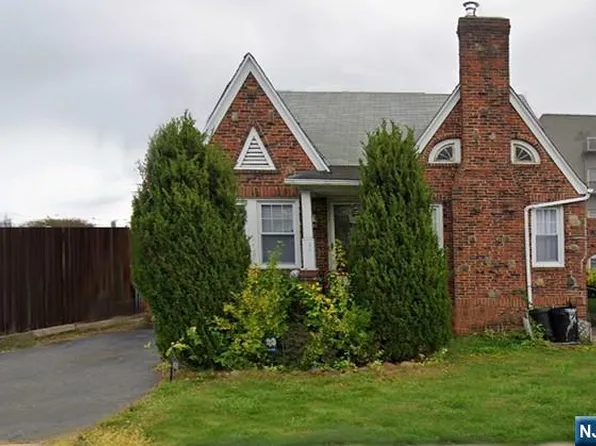 302 Argyle Pl, Kearny, NJ 07032