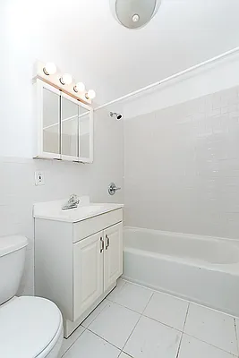 Rented by Bold New York | media 12