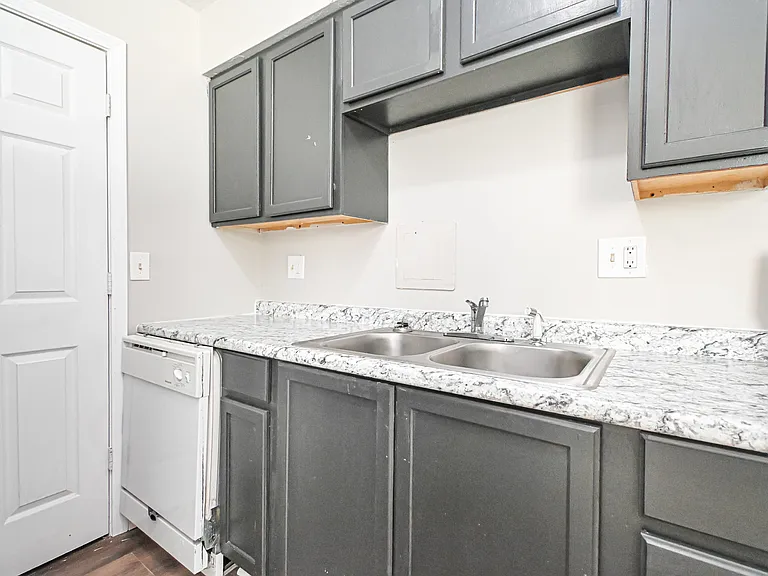 10943 Birchridge Dr — Photo 12