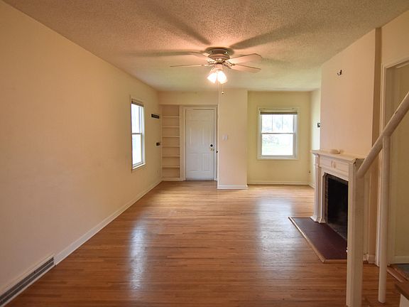5th image of 1225 Roosevelt Ave