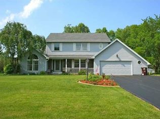 494 Bay Meadow Dr, Webster, NY 14580