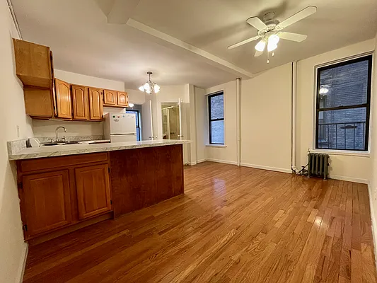 Rented by Building Equity Real Estate LLC | media 7