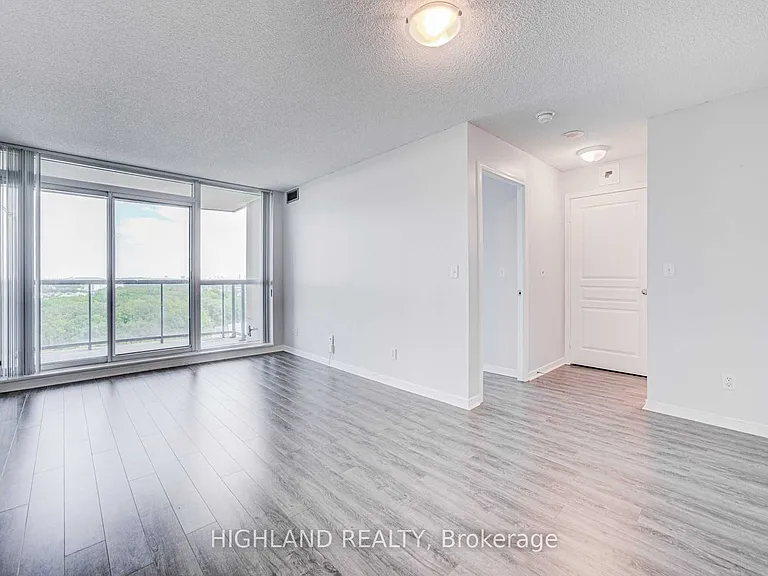 2545 Erin Centre Blvd #1411 — Photo 7