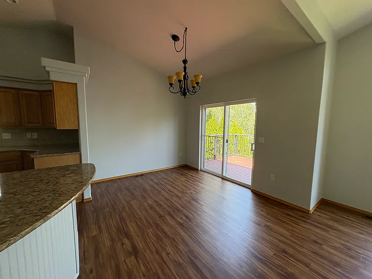 110 W Moran View Ave — Photo 9