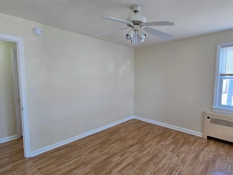 1534 N Harlem Ave — Photo 2
