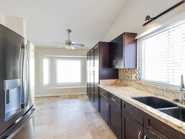 5512 W Chicago St — Photo 8