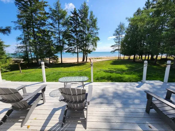 4616 N Lake Shore Dr, Black River, MI 48721