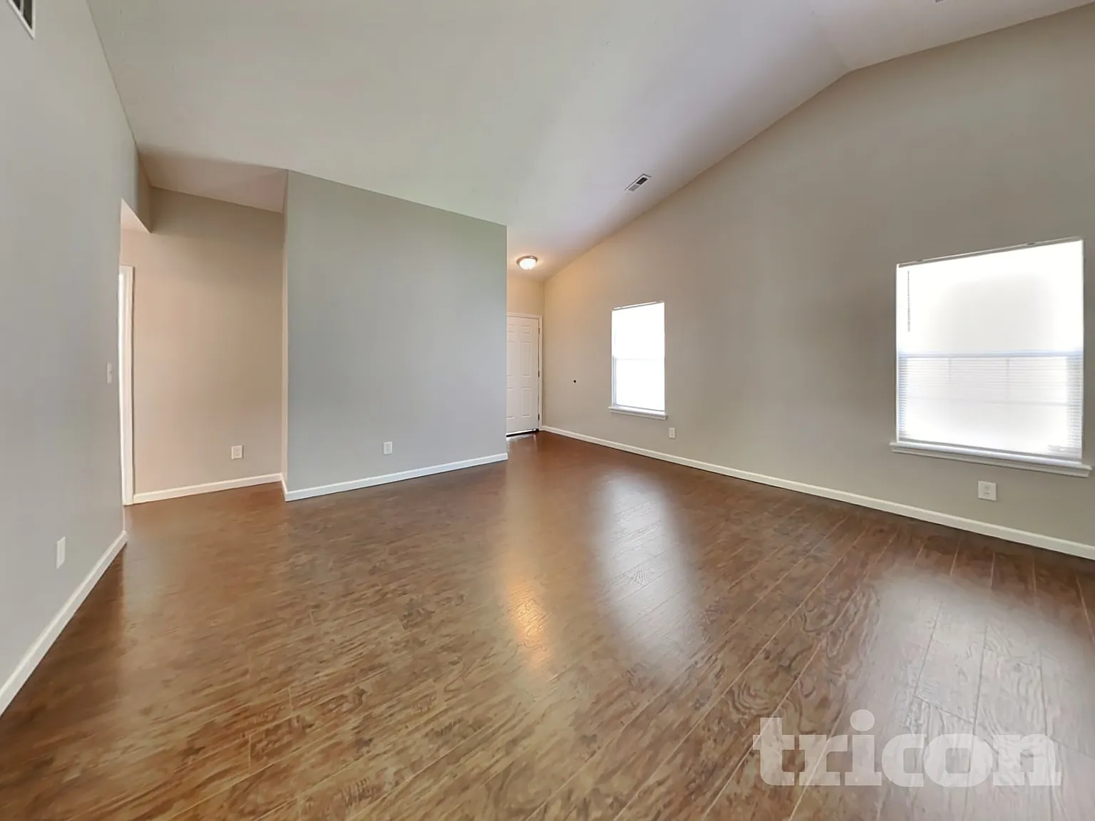 2240 Prairie Fire Lane Indianapolis IN — Photo 4